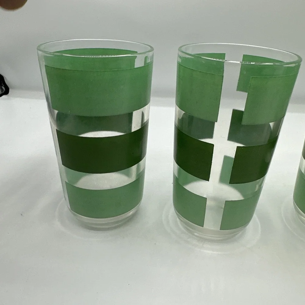 Green & Dark Green Striped Drinking Glasses Vintage 5